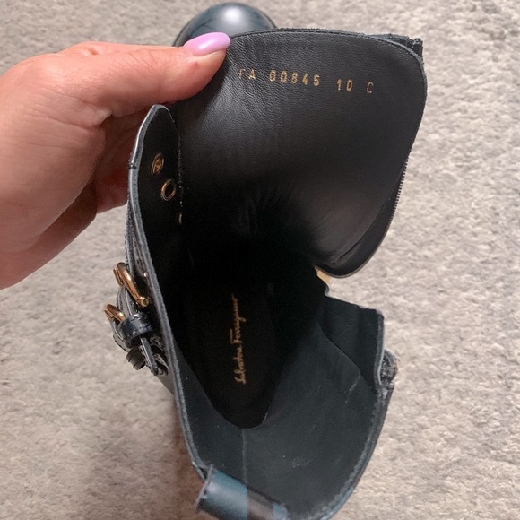 AUTHENTIC* Salvator Ferragamo Crotone Boots - Picture 3 of 10